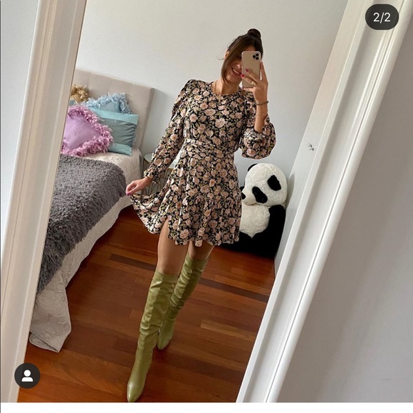 Zara Dresses & Skirts - Zara floral print with puff shoulders Bloggers fav